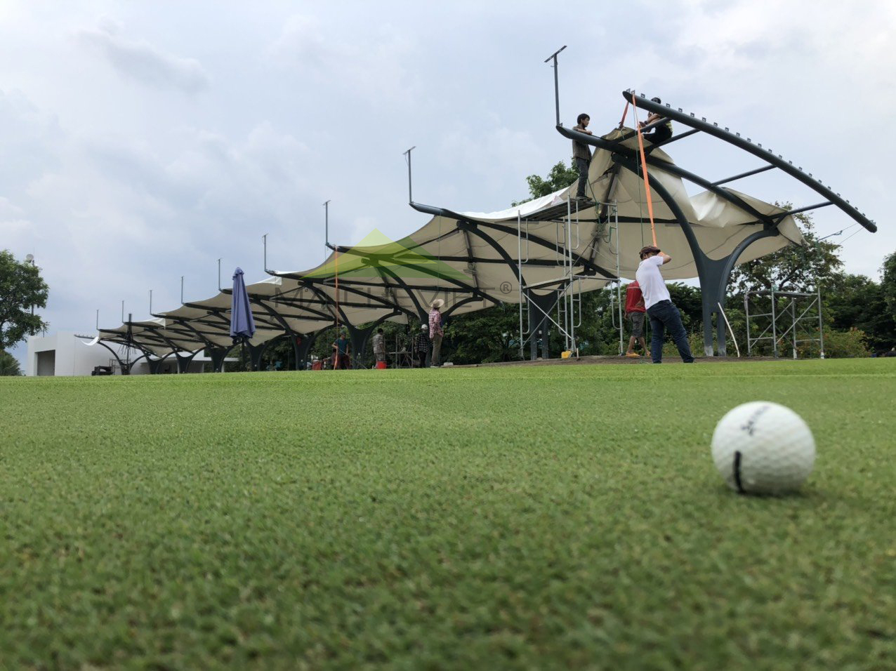 thiet ke va thi cong mai che san golf ecopark hung yen