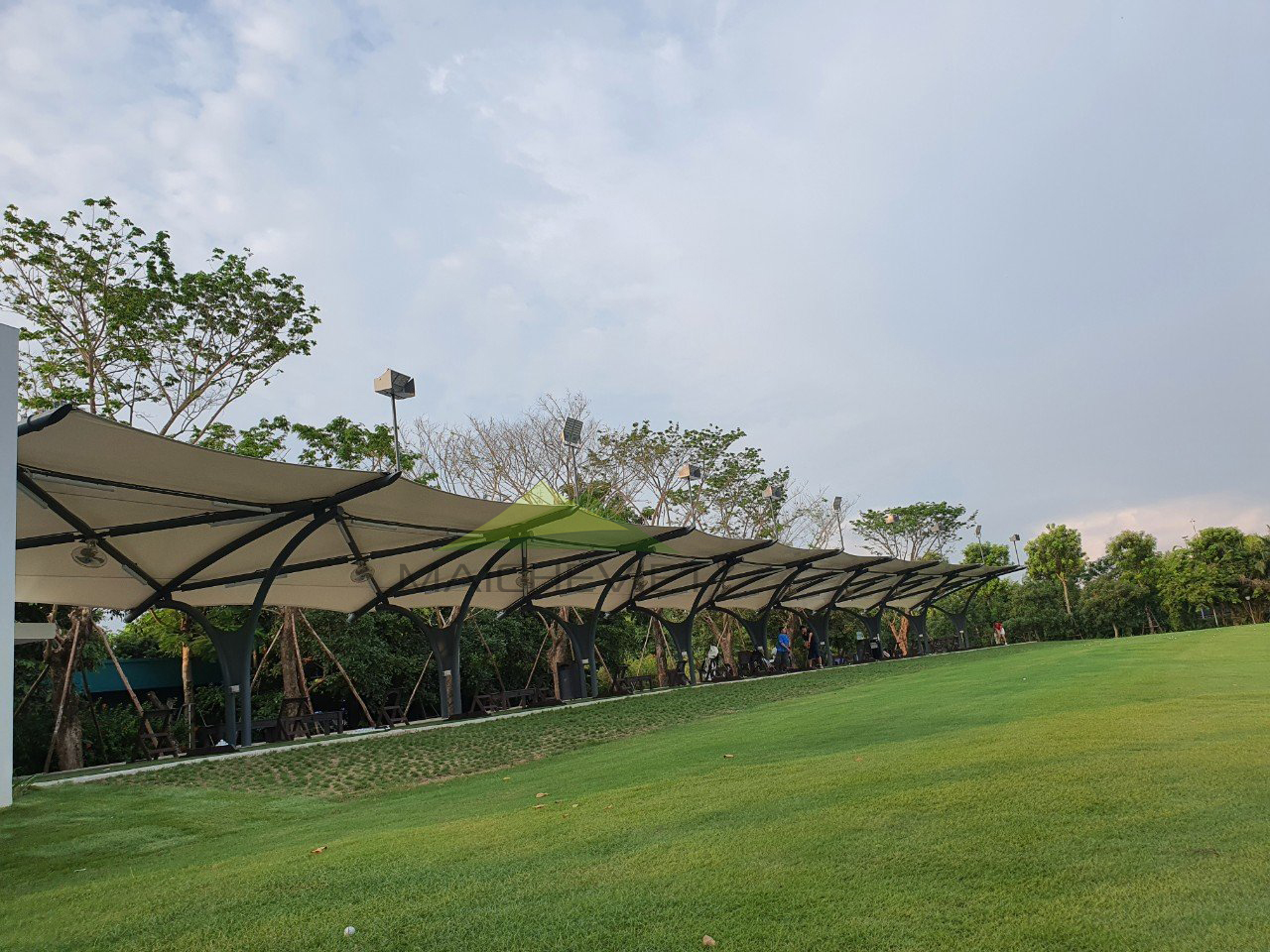 thiet ke va thi cong mai che san golf ecopark hung yen