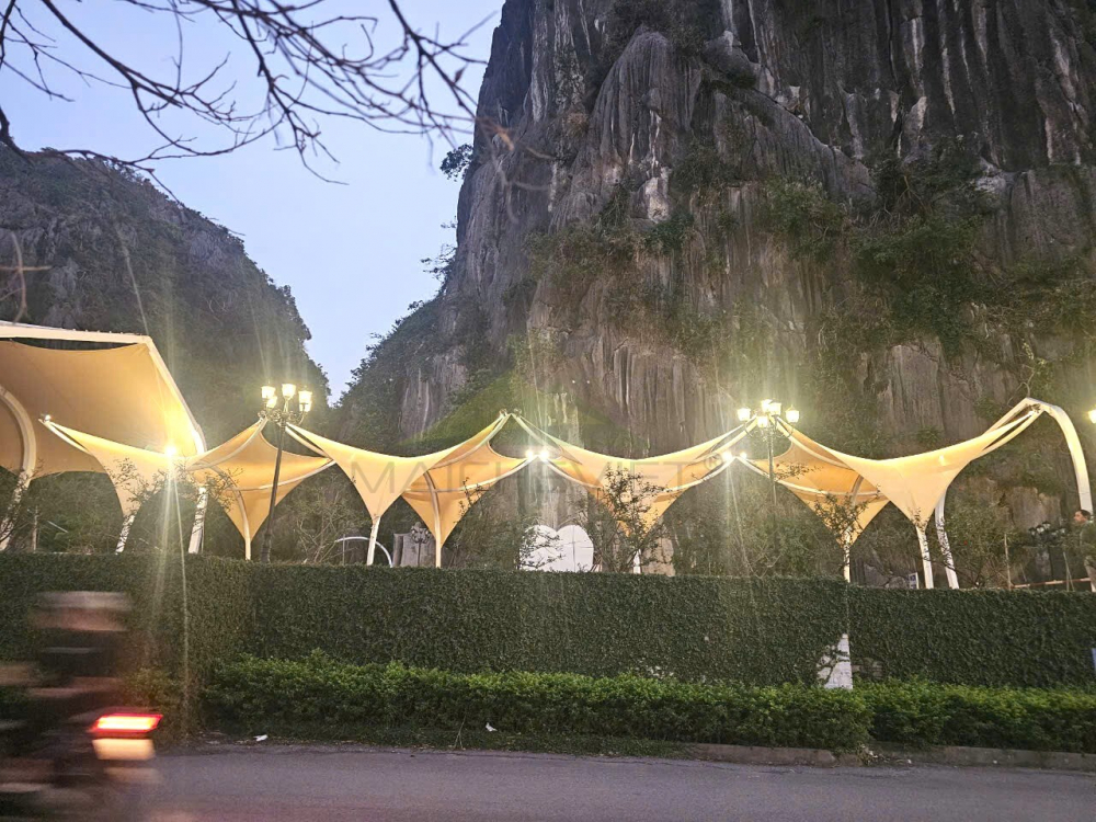 ho co tien convention center