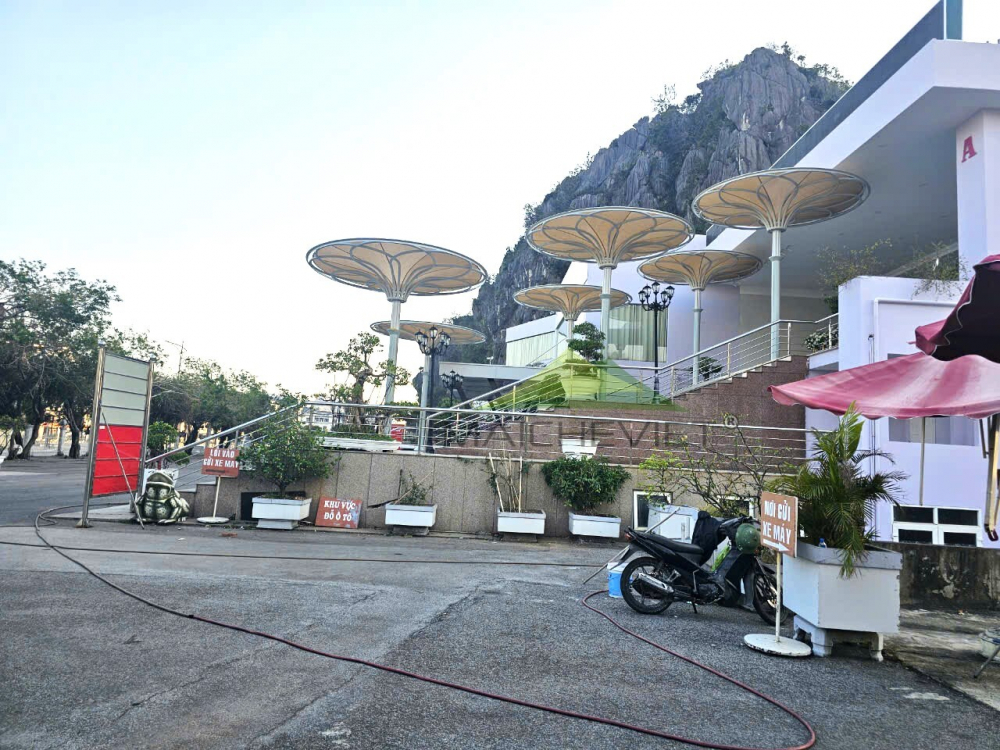 ho co tien convention center