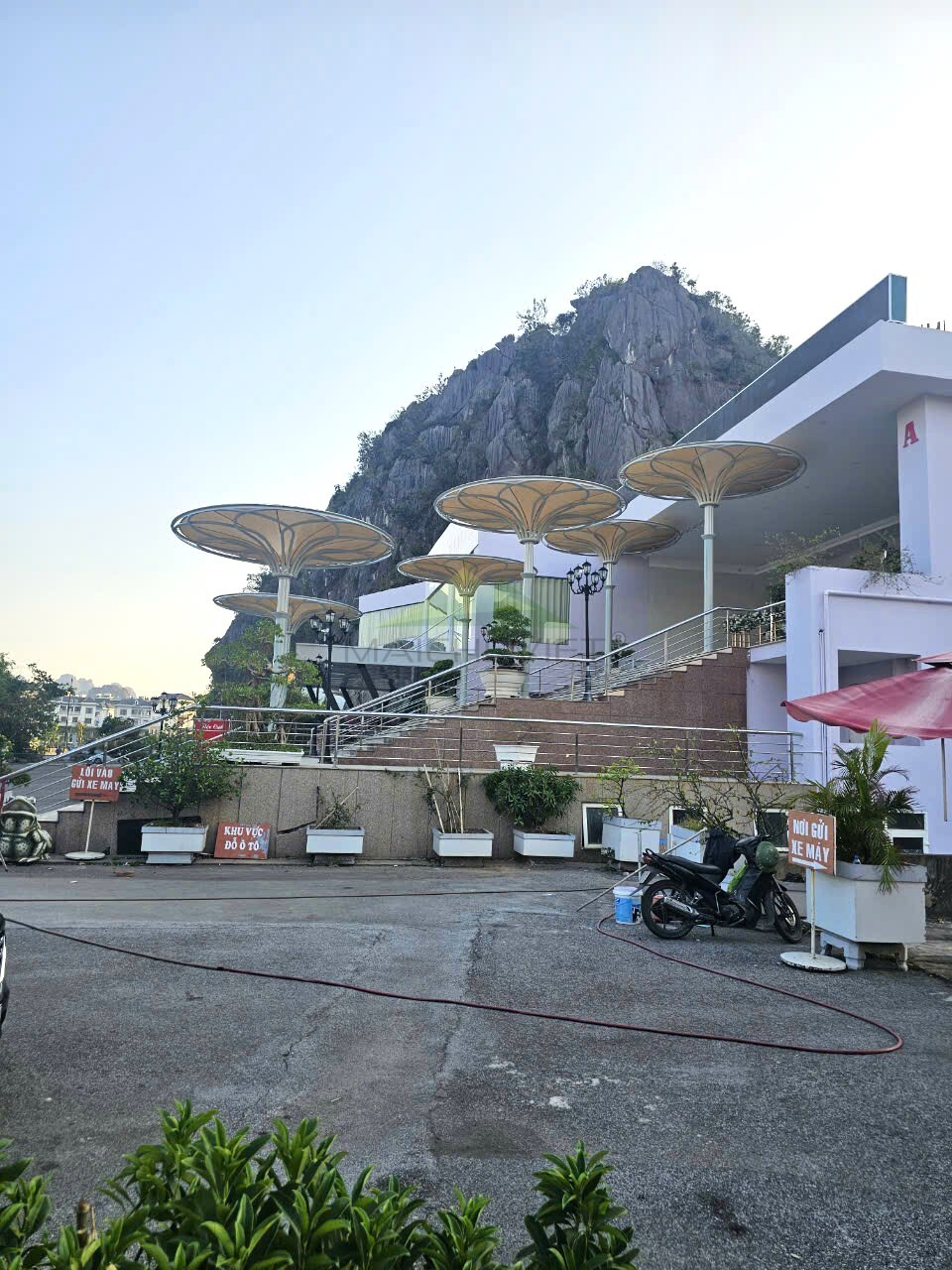 ho co tien convention center